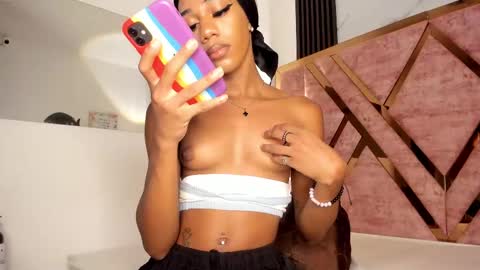 Tifanny online show from September 16, 2025, 6:53 pm