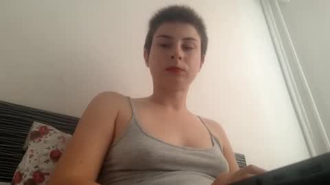 tifanyadamss online show from September 24, 2025, 8:39 am