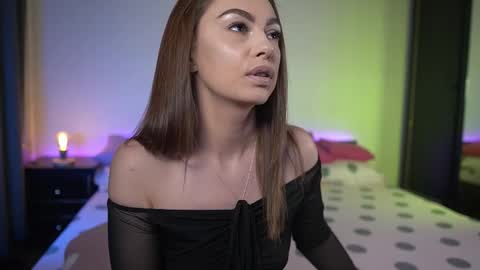 Tiffany online show from September 21, 2025, 8:21 pm