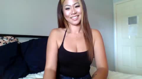 tiffanirainn online show from August 1, 2026, 7:02 pm
