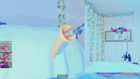 Snapshot of tiffanny_love__ chatting on October 2, 2025, 9:27 am Tiffanny online show from October 2, 2025, 9:27 am