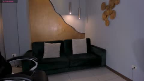 Snapshot of tiffannysins chatting on October 3, 2025, 3:25 am Tiffanny Sins online show from October 3, 2025, 3:25 am