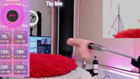 Snapshot of tiffannyy_ chatting on December 6, 2024, 3:30 am teffy online show from December 6, 2024, 3:30 am