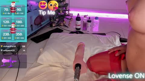 Snapshot of tiffannyy_ chatting on December 25, 2024, 11:20 pm teffy online show from December 25, 2024, 11:20 pm