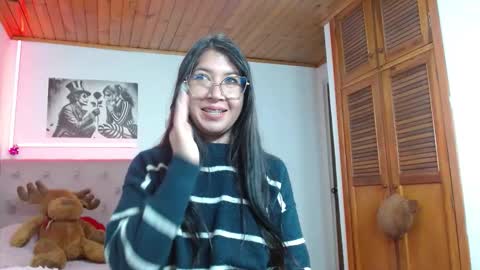 Snapshot of tiffany_beauty18 chatting on October 8, 2025, 4:04 pm Tifanny online show from October 8, 2025, 4:04 pm