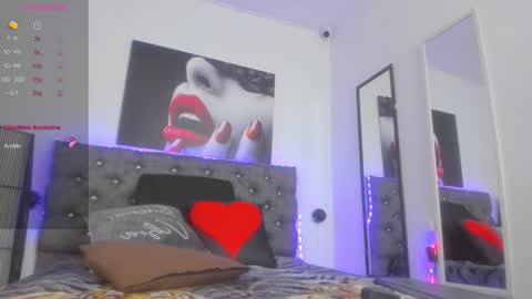 Snapshot of tiffany_hot19_ chatting on October 12, 2025, 11:04 pm tiffany online show from October 12, 2025, 11:04 pm