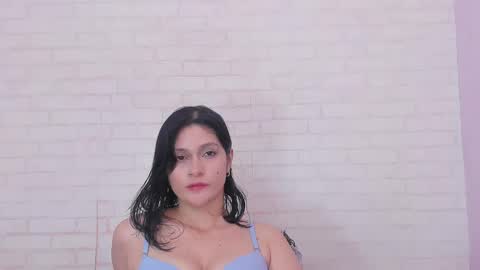 Snapshot of tiffany_mendez chatting on December 15, 2024, 6:15 pm tiffany_mendez online show from December 15, 2024, 6:15 pm