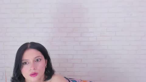 Snapshot of tiffany_mendez chatting on December 27, 2024, 12:01 pm tiffany_mendez online show from December 27, 2024, 12:01 pm