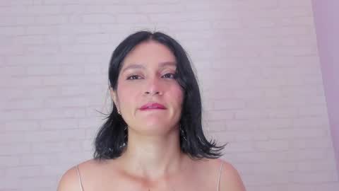Snapshot of tiffany_mendez chatting on February 7, 2025, 12:06 pm tiffany_mendez online show from February 7, 2025, 12:06 pm