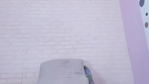 Snapshot of tiffany_mendez chatting on February 13, 2025, 3:14 pm tiffany_mendez online show from February 13, 2025, 3:14 pm