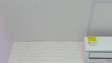 Snapshot of tiffany_mendez chatting on September 20, 2025, 12:06 pm tiffany_mendez online show from September 20, 2025, 12:06 pm