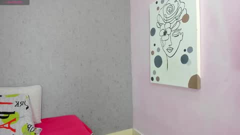 Snapshot of tiffany_mendez chatting on October 10, 2025, 12:04 pm tiffany_mendez online show from October 10, 2025, 12:04 pm