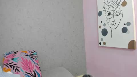 Snapshot of tiffany_mendez chatting on October 16, 2025, 12:06 pm tiffany_mendez online show from October 16, 2025, 12:06 pm