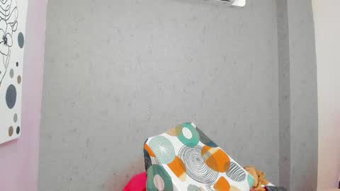 Snapshot of tiffany_mendez chatting on October 23, 2025, 12:04 pm tiffany_mendez online show from October 23, 2025, 12:04 pm