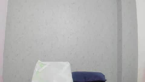 Snapshot of tiffany_mendez chatting on October 24, 2025, 12:01 pm tiffany_mendez online show from October 24, 2025, 12:01 pm