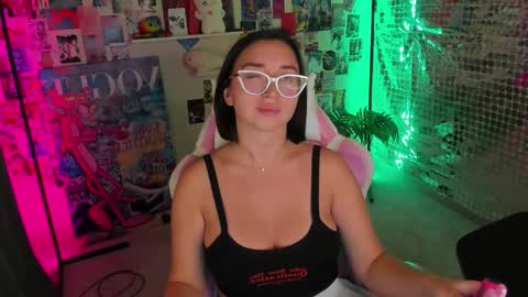 tiffany_robinson online show from February 11, 2026, 12:32 pm