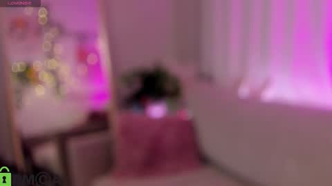 Snapshot of tiffany_robinson chatting on March 20, 2026, 7:52 pm tiffany_robinson online show from March 20, 2026, 7:52 pm