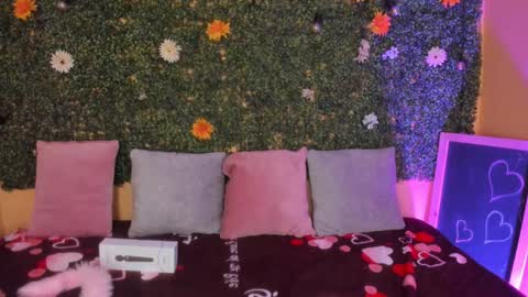 tiffany_sander online show from January 19, 2025, 7:04 am