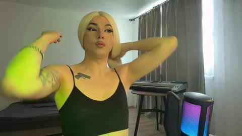 Snapshot of tiffany_smitch chatting on March 21, 2026, 7:02 am Tif online show from March 21, 2026, 7:02 am