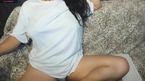 tiffany theressa online show from May 8, 2026, 1:49 pm