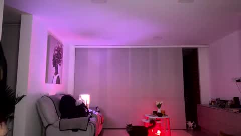 Snapshot of tiffanycole_ chatting on September 21, 2025, 3:52 am CAMI VELEZ camivelezz online show from September 21, 2025, 3:52 am