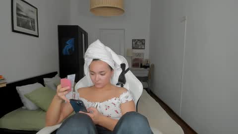  Tiffany  online show from December 17, 2024, 3:28 pm