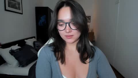  Tiffany  online show from December 21, 2024, 8:43 pm