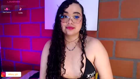 TiffanyGiil NEW ACCOUNT  online show from January 26, 2025, 5:56 am