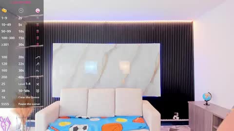 tiffanyhoustton online show from March 13, 2026, 1:18 pm