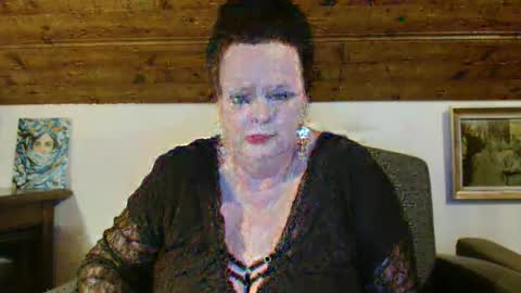 Snapshot of tiffanymature chatting on February 7, 2026, 11:52 pm TiffanyMature online show from February 7, 2026, 11:52 pm
