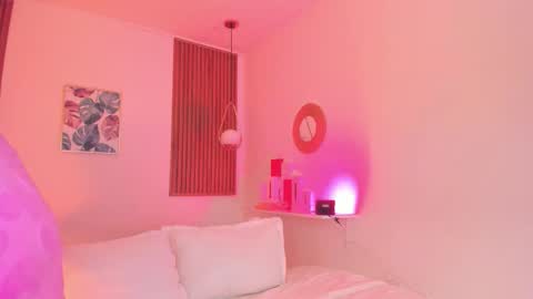 Tiffany online show from October 30, 2025, 1:56 pm