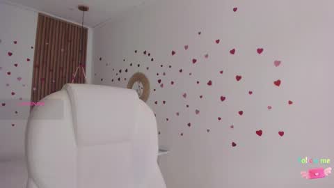 Tiffany online show from February 15, 2026, 1:09 pm