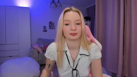 Tiffany online show from November 29, 2025, 3:20 am