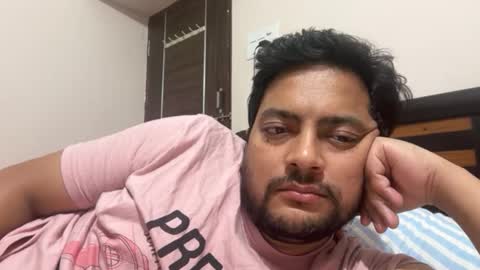 tigertinku online show from November 10, 2025, 6:29 pm