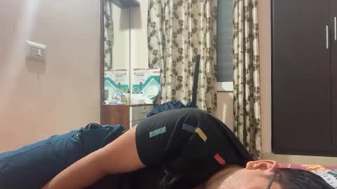 tigertinku online show from November 20, 2025, 9:14 pm