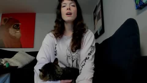 Snapshot of tiggerrosey chatting on September 26, 2025, 6:01 pm All my Links online show from September 26, 2025, 6:01 pm