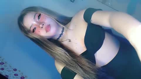 tight_elliana online show from April 26, 2026, 5:32 pm