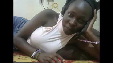 tight_pussie online show from October 17, 2025, 8:06 am