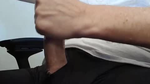 tightfitt online show from April 30, 2026, 7:31 pm