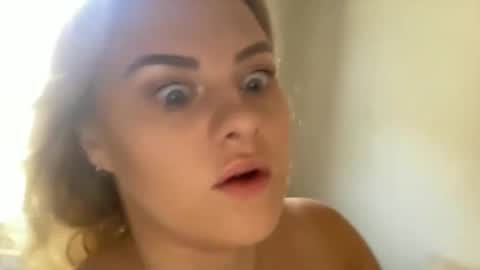 Snapshot of tigoldbitties11 chatting on February 11, 2025, 3:40 am Lexi online show from February 11, 2025, 3:40 am