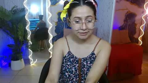 Tiiana online show from April 8, 2026, 4:01 am