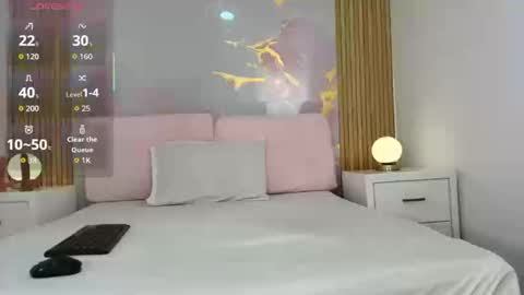 T I F F A N Y online show from September 22, 2025, 11:07 pm