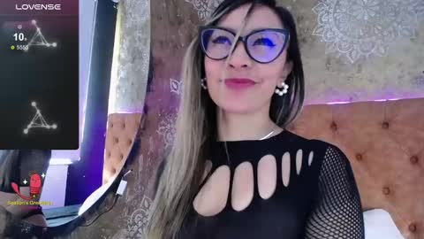 TILA TEQUILA online show from December 20, 2024, 12:49 pm