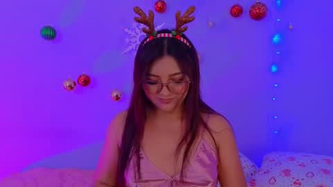 Tila Tequila online show from December 14, 2024, 2:34 am