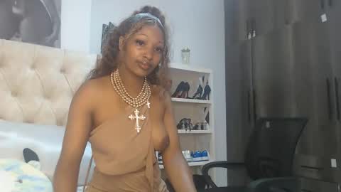 Tilly online show from May 3, 2026, 12:16 am
