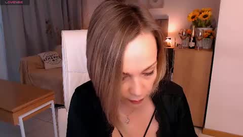 Tilly online show from June 14, 2026, 8:22 pm