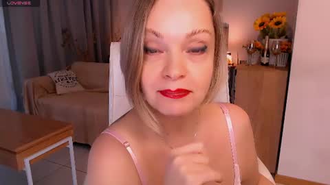 Tilly online show from June 19, 2026, 8:12 pm