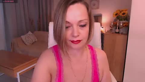 Tilly online show from July 25, 2026, 8:50 pm