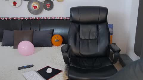 ask me online show from February 16, 2025, 10:54 am