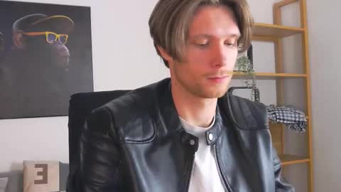 ask me online show from November 27, 2025, 6:10 pm